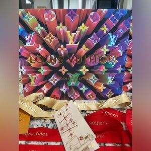 LV LIMITED EDITION SHOPPING BAG W/RIBBONS & GIFT TAGS